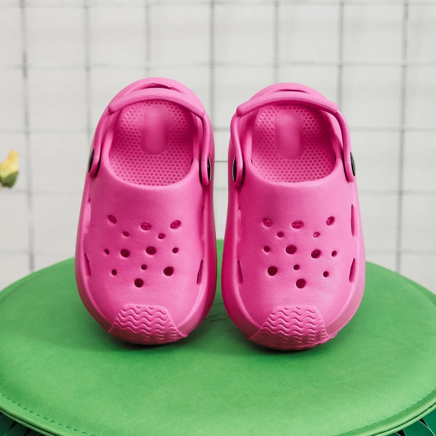 Little Kids Clogs Toddler Girls Boys Sandals Cute Garden Clogs Water Shoes Slip on Beach Pool Slides Slippers