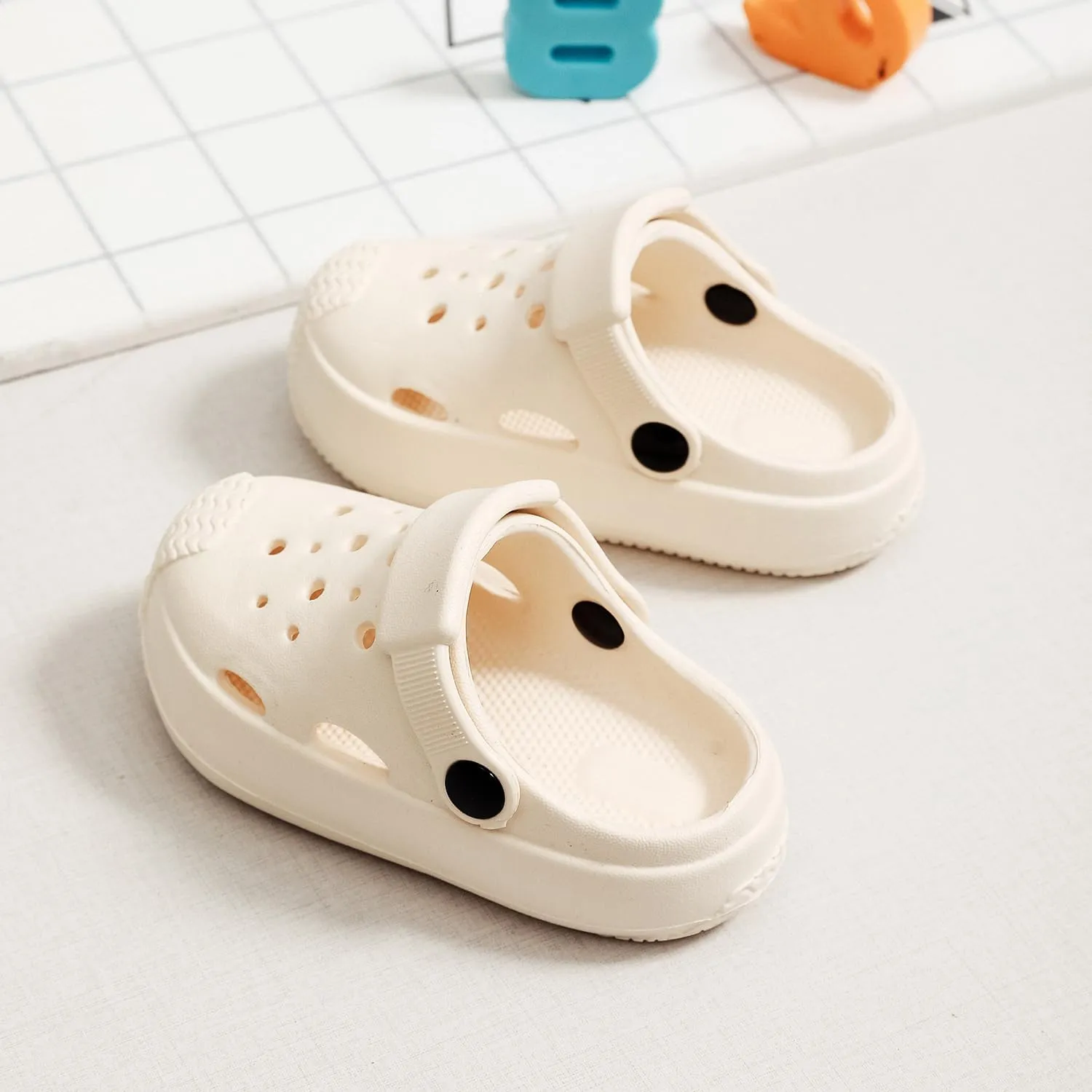 Little Kids Clogs Toddler Girls Boys Sandals Cute Garden Clogs Water Shoes Slip on Beach Pool Slides Slippers